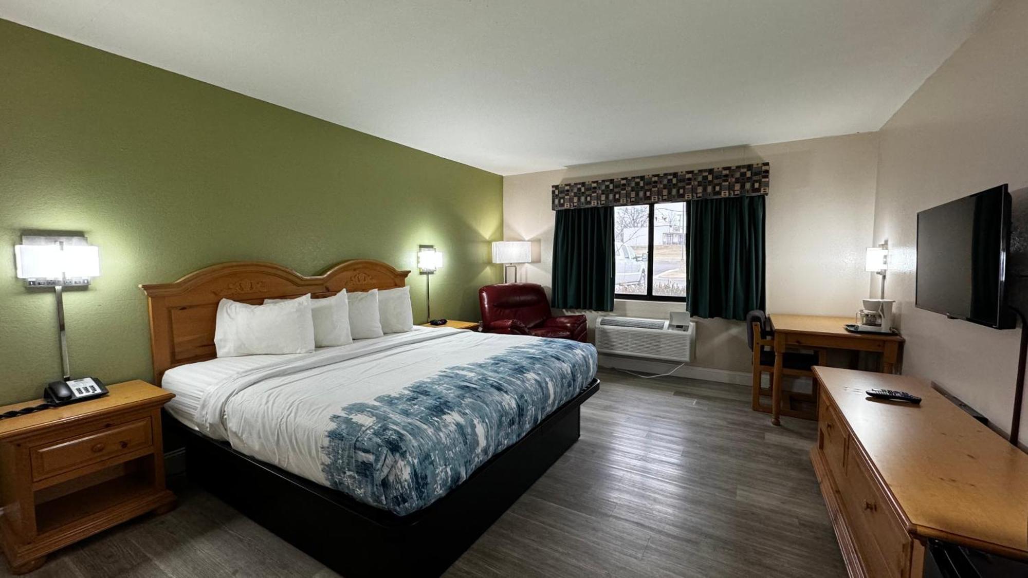 Regency Inn And Suites Stilwell Exterior foto