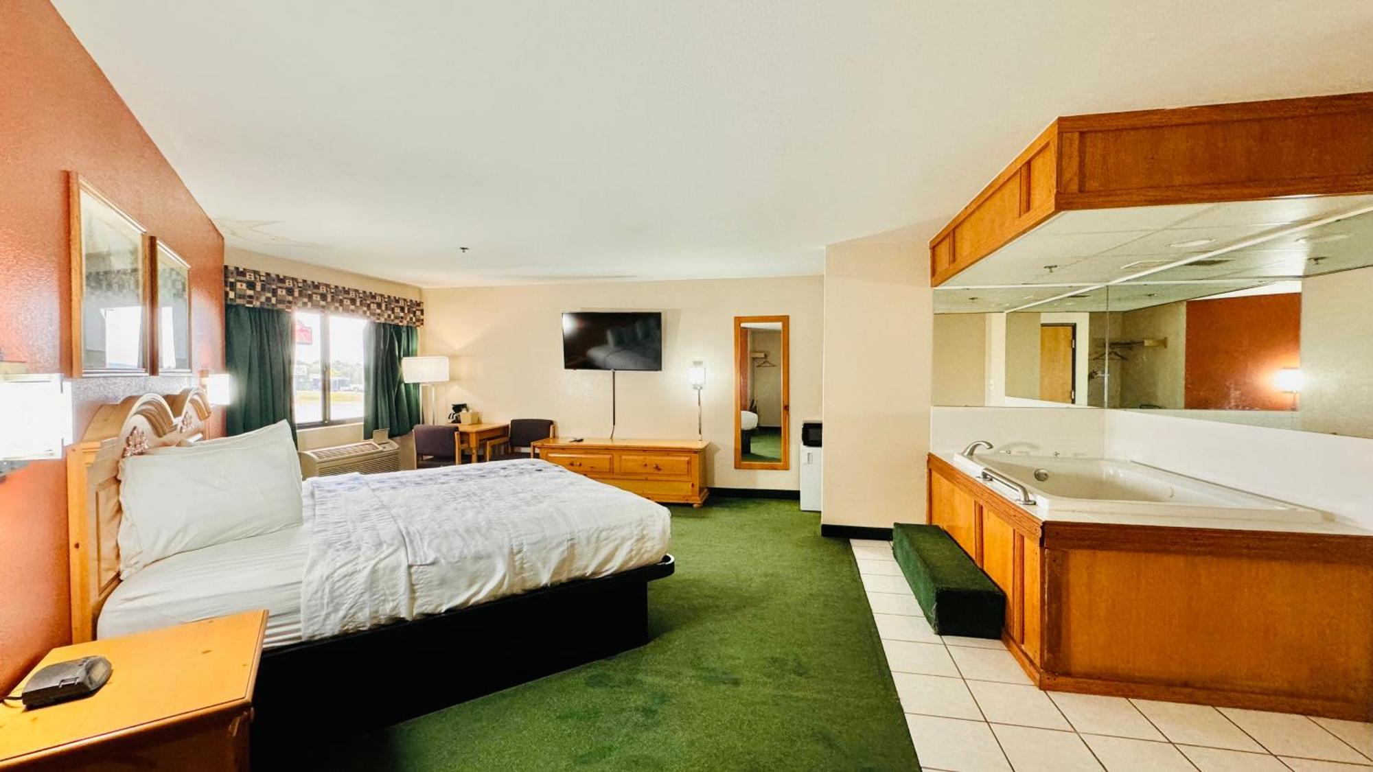Regency Inn And Suites Stilwell Exterior foto