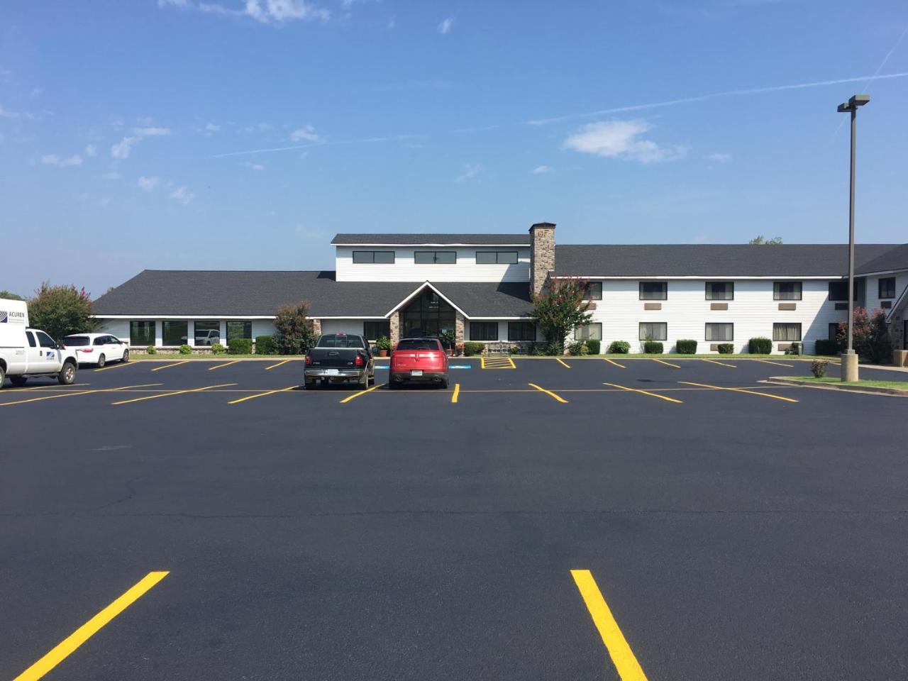 Regency Inn And Suites Stilwell Exterior foto