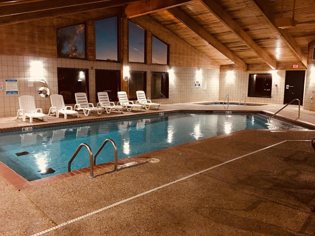 Regency Inn And Suites Stilwell Exterior foto
